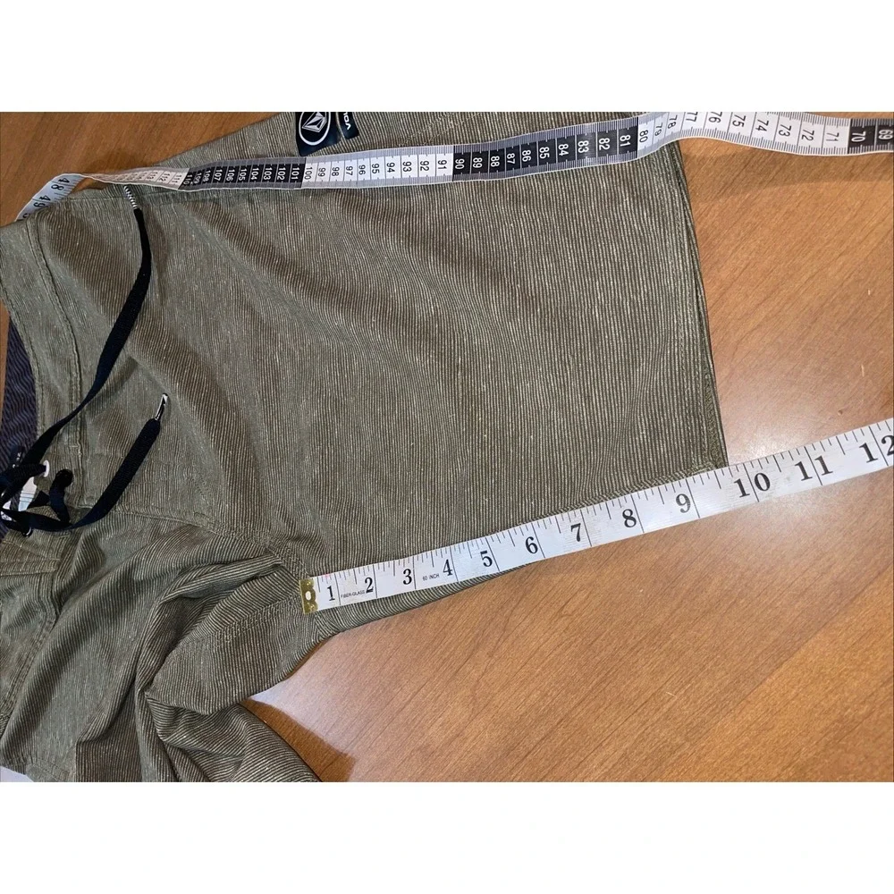 Volcom Swim Trunks Men 32 Green Stripes